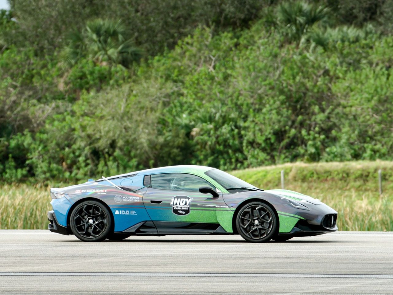 Maserati MC20 Coupé class=